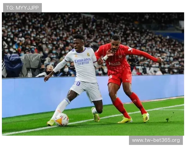 维尼修斯：我们必须重新审视一切并以寻找比赛方式为核心进行调整