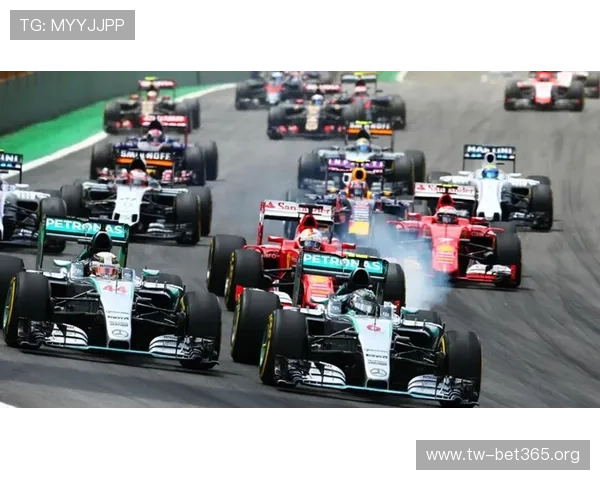 F1赛车背后的科技革新与极速竞技魅力探秘
