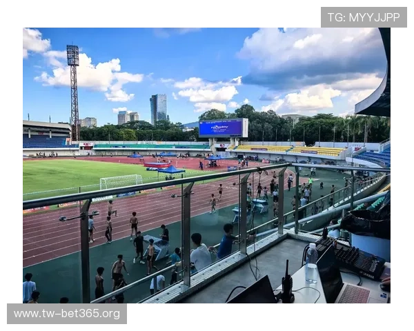 冠竞体育引领全民健身潮流打造专业竞技与健康生活新体验